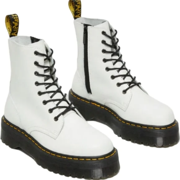 Dr. Martens Jadon BootsWhite Platform Chunky Combat Size 5 NEW - Picture 1 of 14